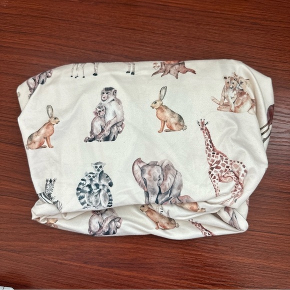 Safari Animal (Lions, Elephants, Zebras etc) print crib sheet by Totaha - Picture 2 of 6